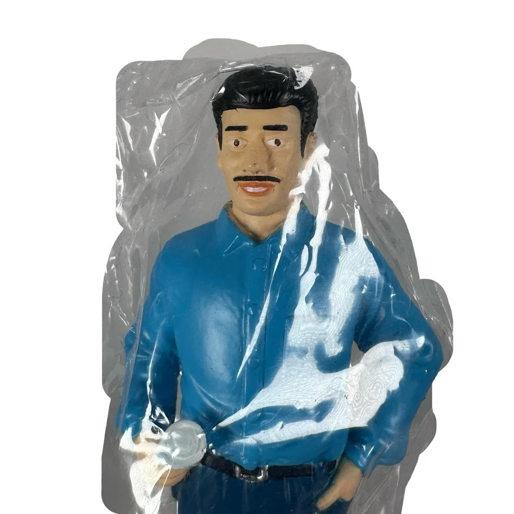 Creative Minds Pretend Play Hispanic Spanish Family Figures‎ Set of 8 New Sealed